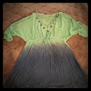 Blue ombre top Mid sleeve tie waste